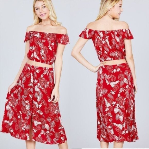 red 2 piece floral set - Picture 3 of 6